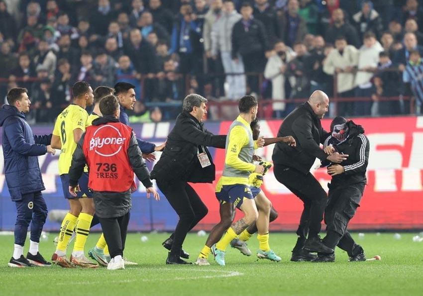 Trabzonspor - Fenerbahçe maçında sahaya ilk giren maskeli taraftar ilgili çarpıcı detaylar ortaya çıktı