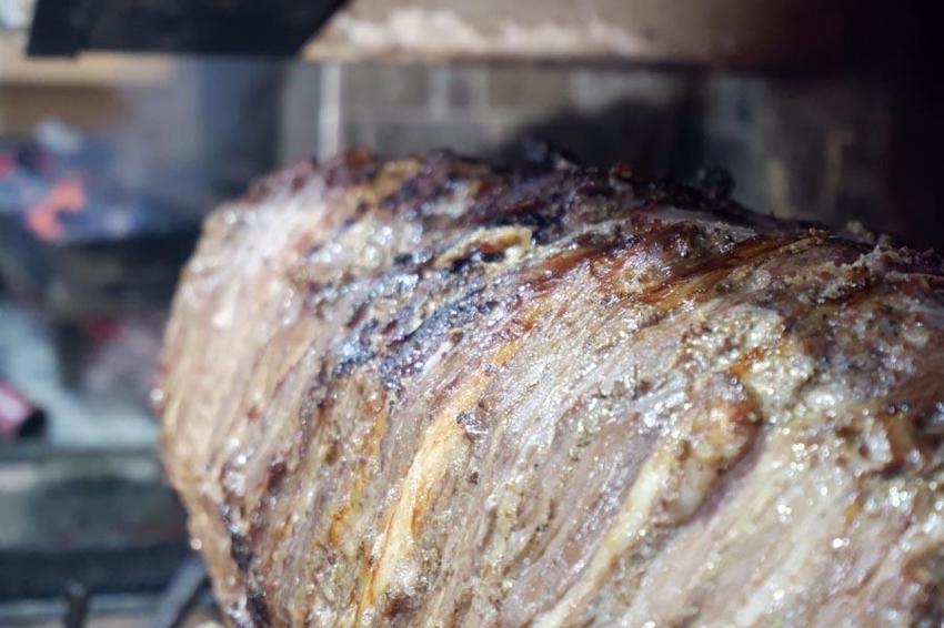 Erzurum'un eşsiz lezzeti cağ kebapı iftar sofralarının da vazgeçilmezi