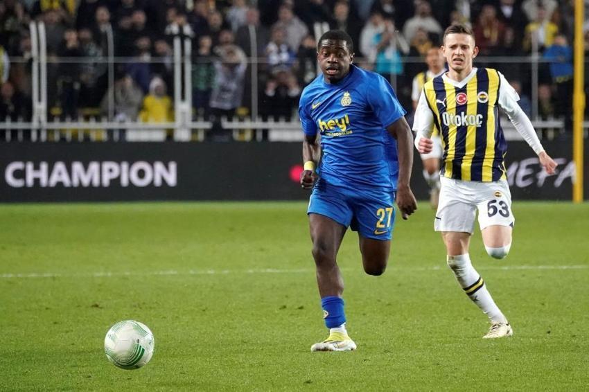 Krunic sonrası bir yıldız daha Fenerbahçe'den ayrılıyor! Bonservisiyle tarihe geçecek