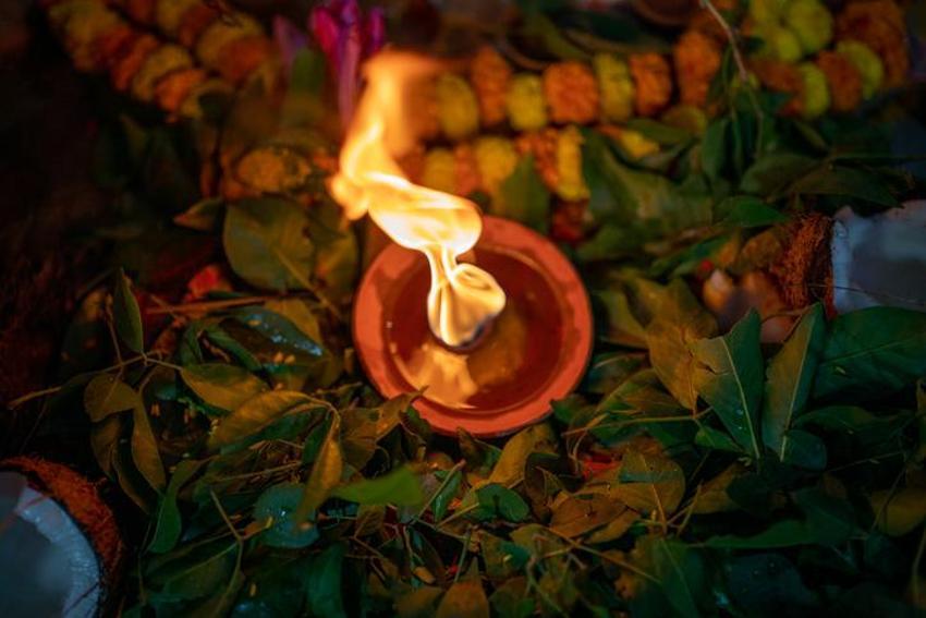 21 Mart ekinoks ritüelleri || 21 Mart'ta defne yaprağı yakmak ritüeli nasıl yapılır? İşte 21 Mart defne yaprağı ritüeli