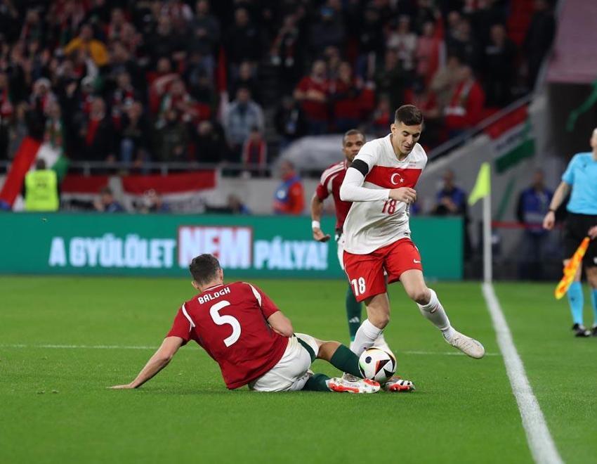 Millilerden Montella ile ilk mağlubiyet: Macaristan - Türkiye: 1-0