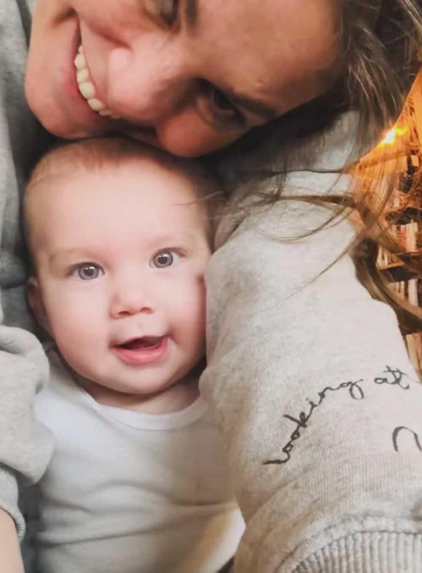 Aslı Enver eşiyle tatile çıktı! Aşk dolu kareler peş peşe geldi