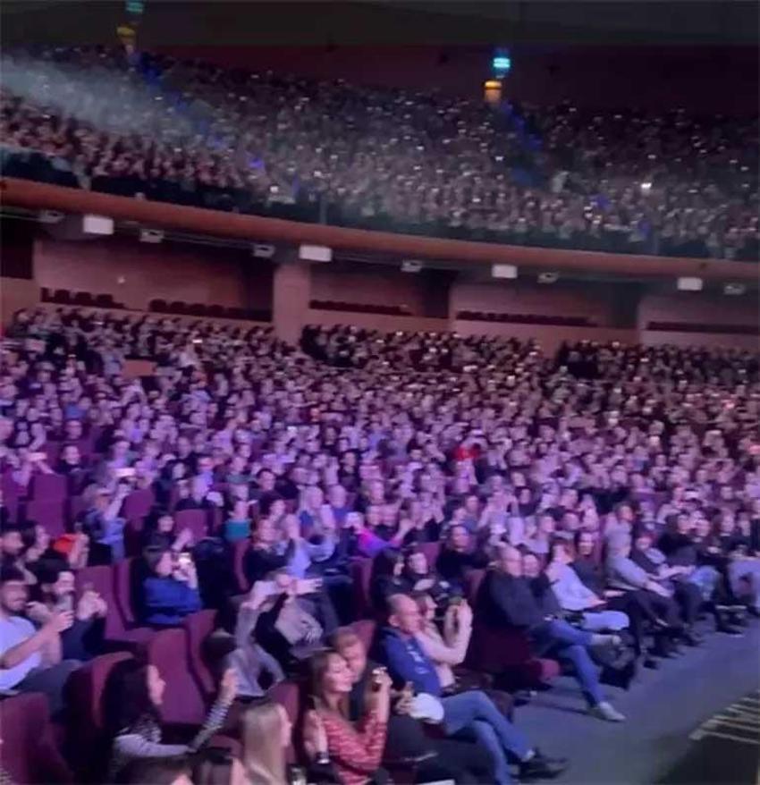 Burak Özçivit 1 ay önce Moskova'da saldırılan konser alanındaydı! Tüm salon dolmuştu