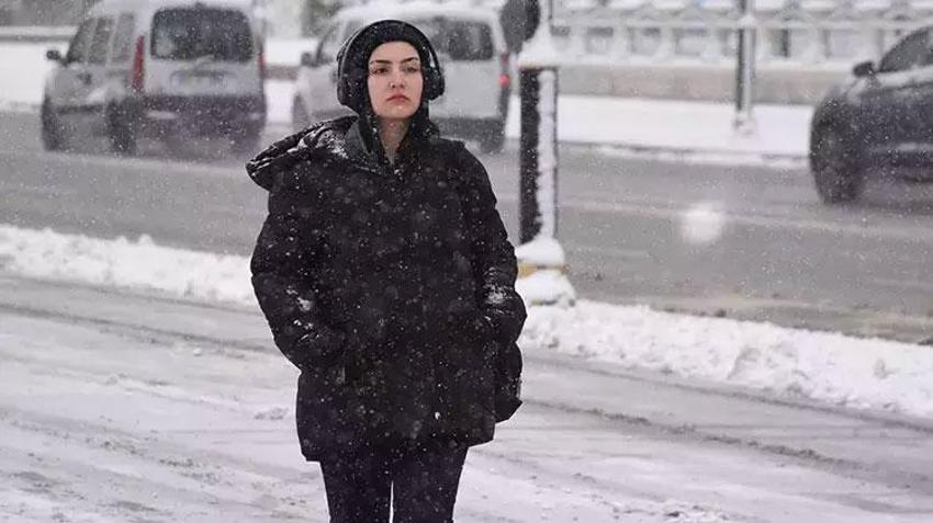 Yoğun kar ve sağanak yağışlar geliyor! Kar yağacak illeri Meteoroloji tek tek uyardı...