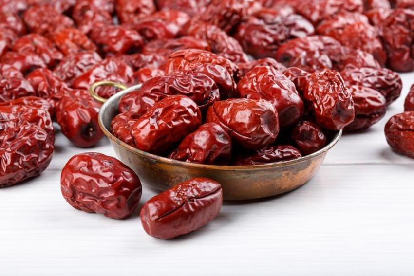 3 hastalık için şifa dağıtıyor! Portakaldan 10 kat fazla c vitamini var: Günde 4 tane yetiyor