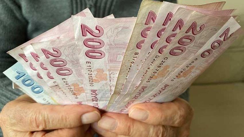 EMEKLİ BAYRAM İKRAMİYESİ | SSK bayram ikramiyesi ne zaman yatacak 2024? Emeklilere 3000 TL nisanın kaçında ödenecek, hangi tarihte ikramiye alınacak?