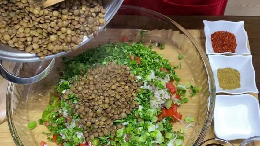 10 dakikada salata oluyor; Ne bulgur ne pirinç bu kadar faydalı, etkisi 5 kat fazla
