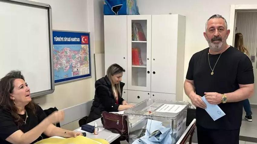  Ünlü isimler sandık başında! 