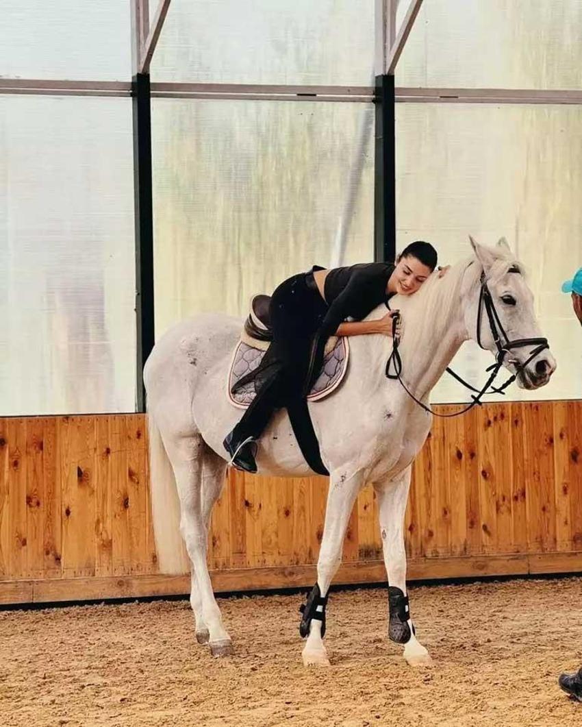 Hande Erçel, istenmeyen gelin iddialarına cevap verdi!