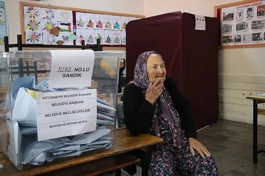 O şehirde fark 1 kişiye kadar düştü! 31 Mart yerel seçimlerinde kıran kırana yarış orada yaşandı! Kazanan ise...