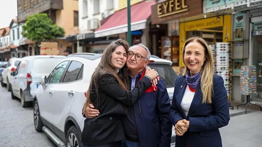 Lal Denizli kimdir? Çeşme Belediye Başkanı Lal Deniz kaç yaşında, nereli?
