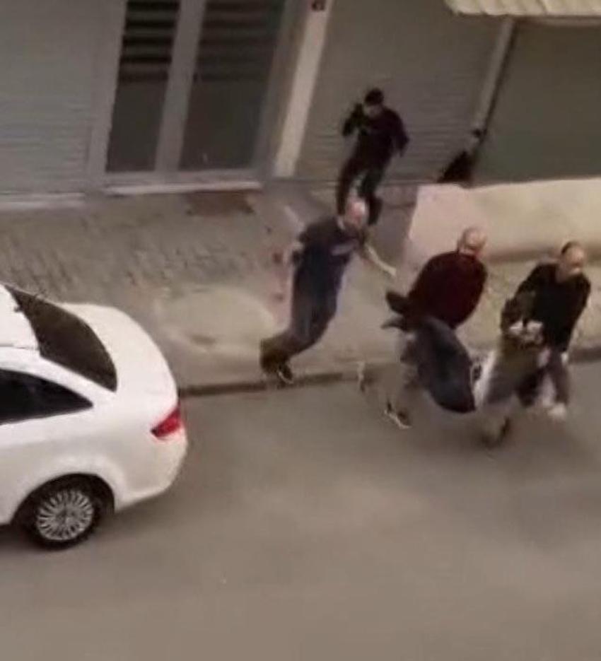 Film sahnelerini aratmayan çatışmada pompalı tüfeklerle kurşun yağdırdılar