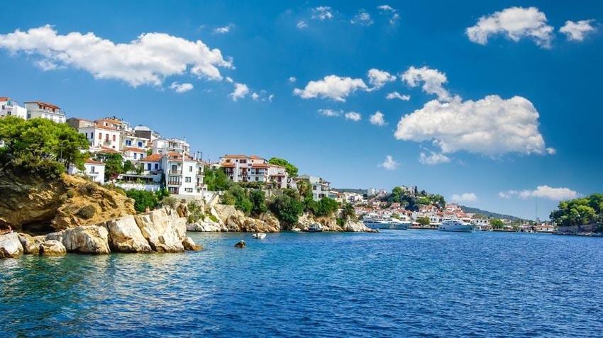 Türk vatandaşlarına kapıda vize dönemi başladı! Yunan adalarına vize ücreti ne kadar, hangi belgeler gerekli?