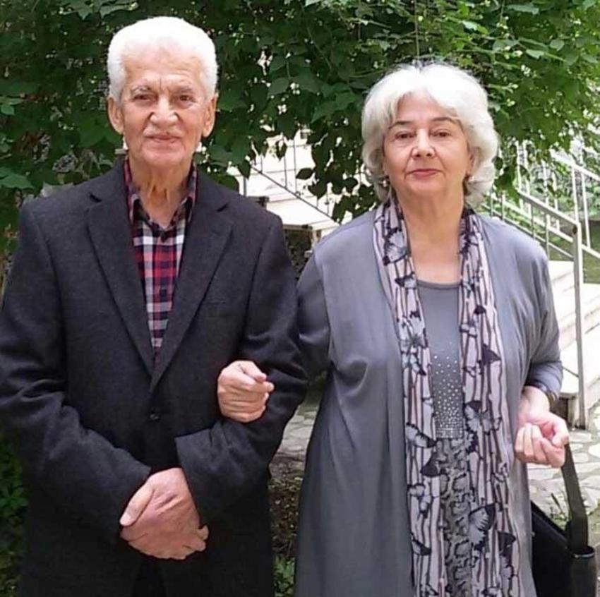Aralarında 24 gün var! Zafer Algöz’ün babası hayatını kaybetti