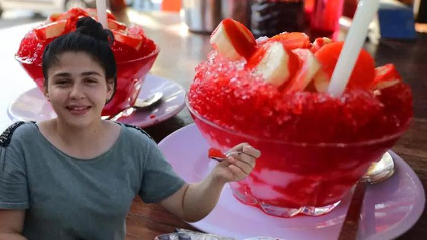 Sıcaklık değerleri arttı vatandaşlar akın etti! Günde 300 tane satılıyor