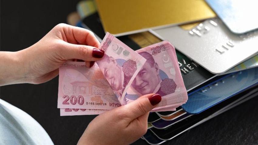 Kredi kartında makas açıldı! Faizler değişecek mi? Uzman isim kritik soruyu cevapladı