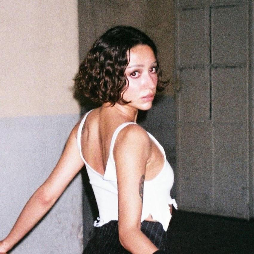 ‘Alışverişe çok para harcamam!' Zeynep Bastık yatırımını toprağa yapıyor!