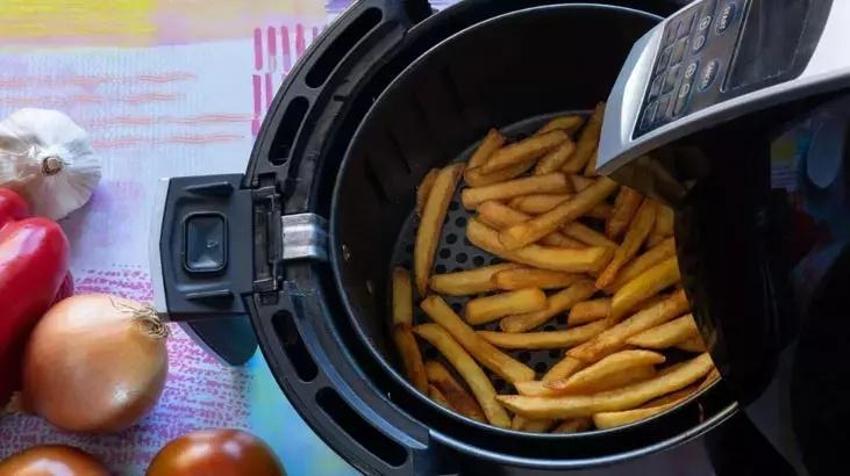 Airfryer'da çıtır çıtır patates kızartması tüyosu - Bir tutam atınca fast food gibi oluyor