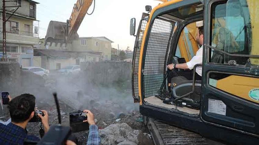 Makamına oturmadan kepçe başına geçti! İlk icraatını gerçekleştirdi