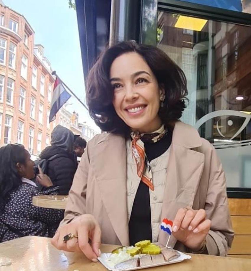 Azra Akın ikinci bebeğini kucağına almaya hazırlanıyor: hepimiz çok heyecanlıyız