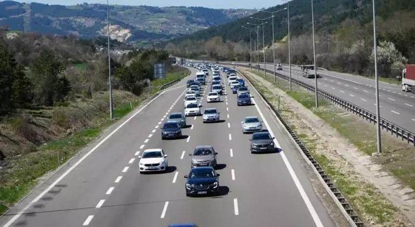 İstanbul'da bayram göçü başladı! Yollarda son durum