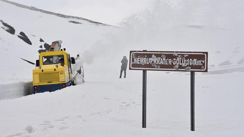 Nisan sürpriz yapıyor, hava tersine dönüyor! Meteoroloji'den 3 uyarı birden geldi, bayram planları iptal olabilir
