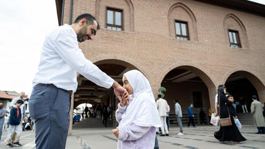 Bayram namazı saatleri (10 Nisan 2024) Ramazan Bayramı namazı saat kaçta? İL İL Bayram Namazı saatleri