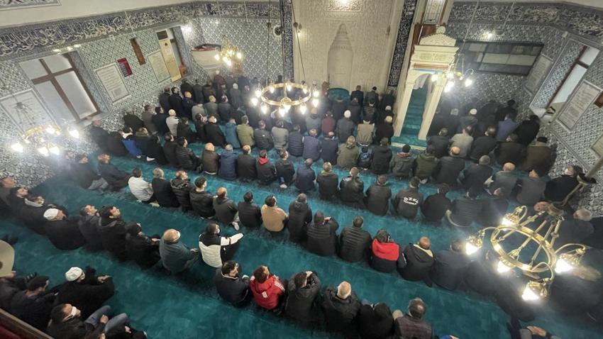 Bayram namazı saatleri (10 Nisan 2024) Ramazan Bayramı namazı saat kaçta? İL İL Bayram Namazı saatleri