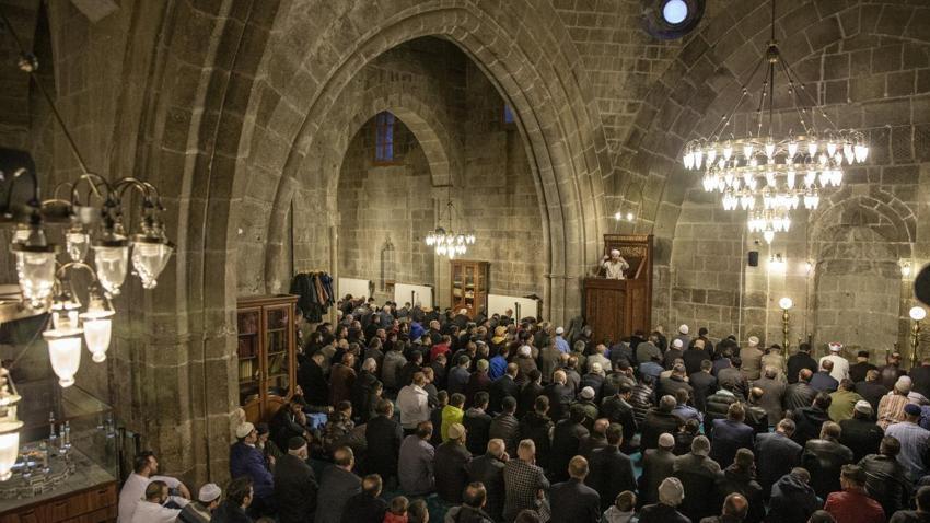 Bayram namazı saatleri (10 Nisan 2024) Ramazan Bayramı namazı saat kaçta? İL İL Bayram Namazı saatleri