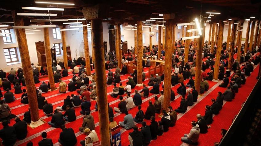 Bayram namazı saatleri (10 Nisan 2024) Ramazan Bayramı namazı saat kaçta? İL İL Bayram Namazı saatleri