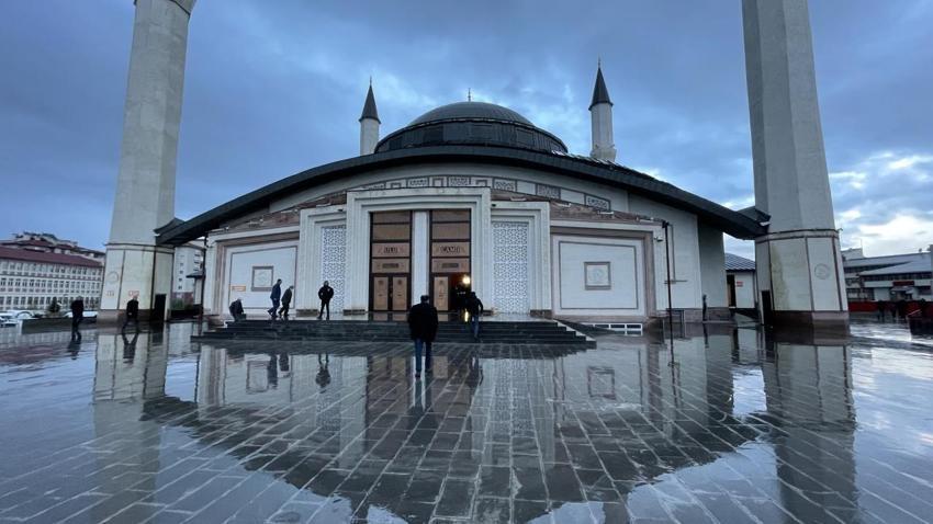 Bayram namazı saatleri (10 Nisan 2024) Ramazan Bayramı namazı saat kaçta? İL İL Bayram Namazı saatleri
