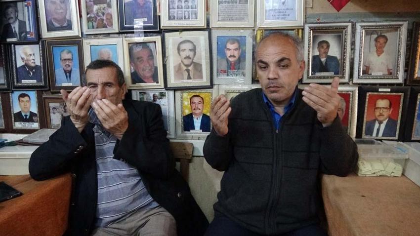 'Ölüler Kıraathanesi'nde buruk bayramlaşma! Kuran okundu, dualar edildi