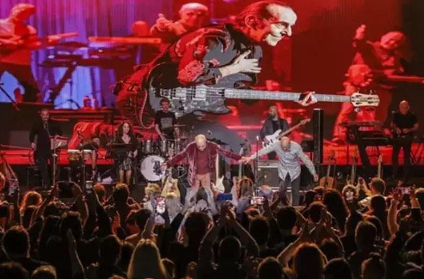 Özkan Uğur'suz ilk konser eşini rahatsız etmişti! Mazhar Alanson'dan açıklama geldi