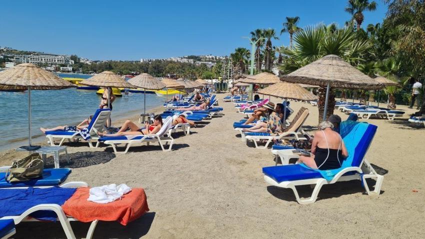 Tatil sezonu erken açıldı! Resmen zirve yaptı, yabancı turistler indirime koştu