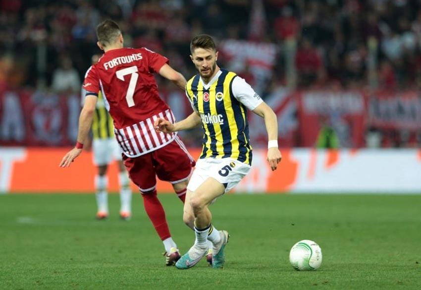 UEFA Avrupa Konferans Ligi tur İstanbul'a kaldı! Olympiakos - Fenerbahçe maç sonucu 3-2