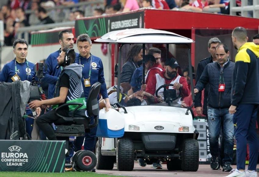 Yunan taraftarlara Edin Dzeko'dan Türk bayraklı cevap! Dikkat çeken tepki