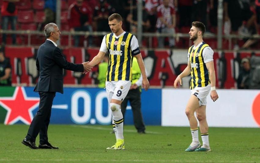 Yunan taraftarlara Edin Dzeko'dan Türk bayraklı cevap! Dikkat çeken tepki