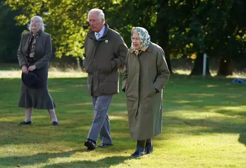 Torun hasreti canına tak etti! Prens Charles'tan oğluna zeytin dalı