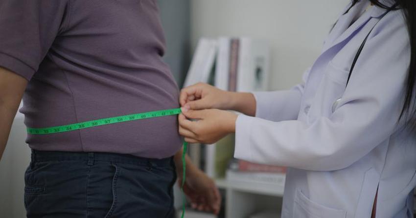 Az uyumak abur cubur yemeği tetikliyor! Diyetisyenden uyarı: Kilo veremiyorsanız, uyku düzeninizi kontrol edin