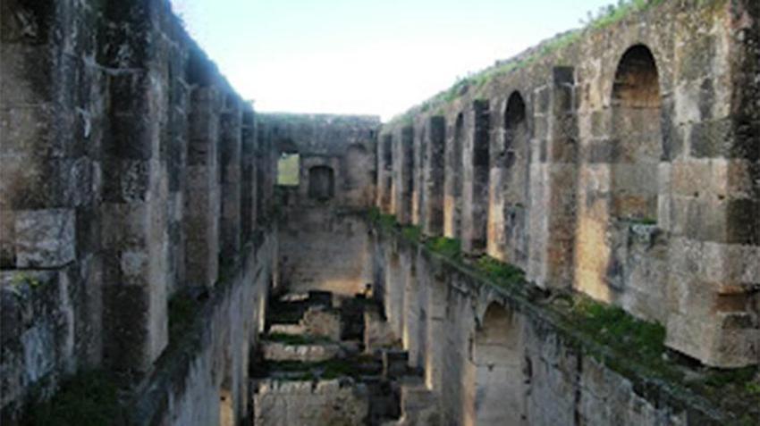 Roma döneminde yapılan ve 1960'lı yıllara kadar kullanılan Akdeğirmen keşfedilmeyi bekliyor