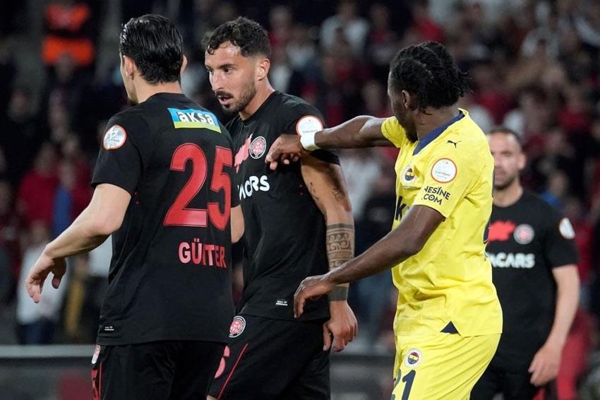 Fatih Karagümrük – Fenerbahçe maçında 3 gol ve 2 kırmızı vardı