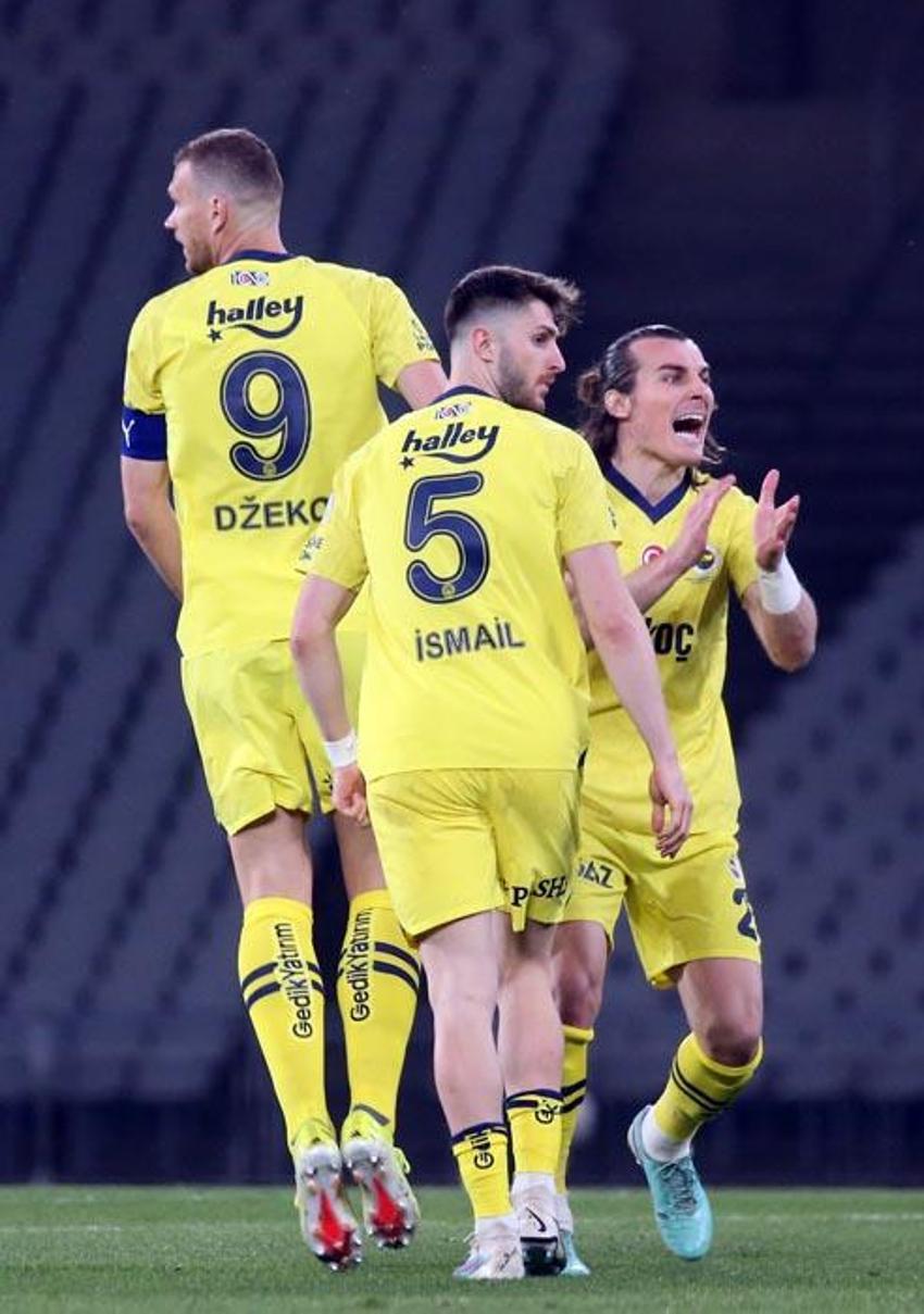Fatih Karagümrük – Fenerbahçe maçında 3 gol ve 2 kırmızı vardı