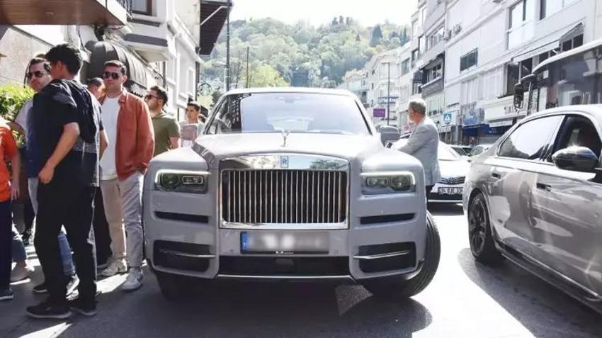 Aslıhan Doğan Turan, Selin İmer ve Mustafa Ceceli’yi gezmeye çıkarttı!