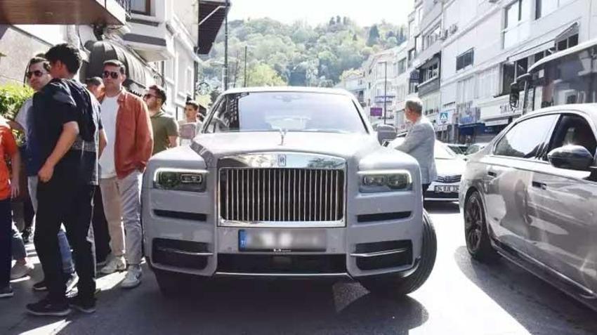 Aslıhan Doğan Turan Rolls - Royce ile bayram gezmesinde