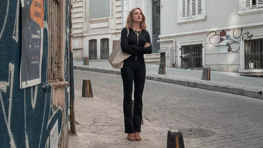 Kimler Geldi Kimler Geçti dizisi konusu nedir? Serenay Sarıkaya'lı Kimler Geldi Kimler Geçti oyuncuları kimler? İkinci sezonu var mı?