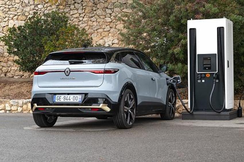 Elektrikli arabalarda talep patlaması yaşandı! 150 TL'ye 350 km menzil! İşte piyasada en çok talep gören modeller