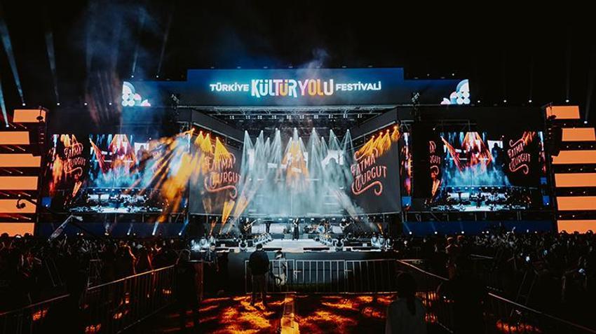 Konserler, sergiler, söyleşilerle binlerce misafiri ağırlayacak! Portakal Çiçeği Karnavalı programı belli oldu
