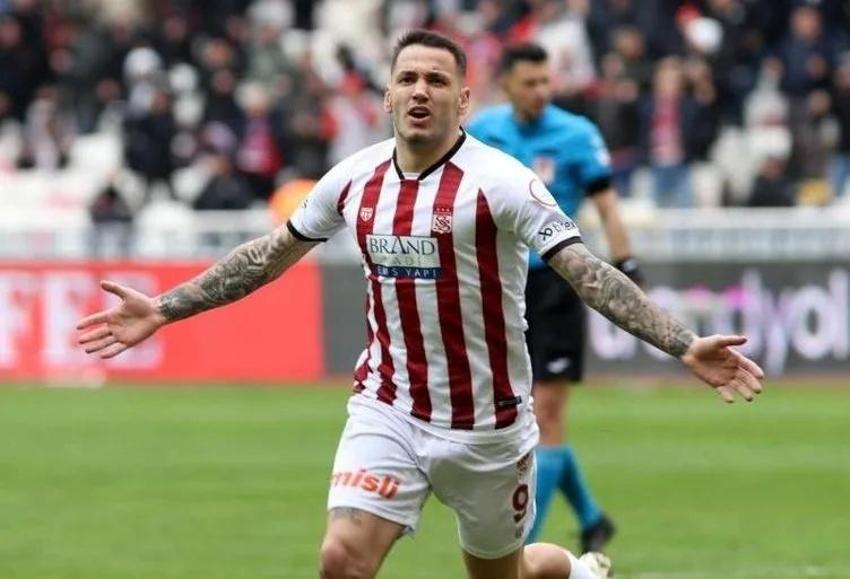 Arda Turan, Arnavutların Icardi'sini alıyor! Şampiyon olur olmaz transferi belli oldu Barcelona alt yapısından tanıyormuş!