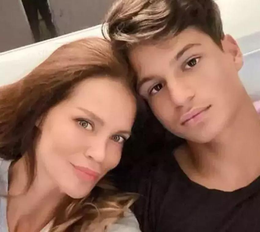 Ebru Şallı ölüm yıl dönümünde oğlunu andı: Acımı nasıl yaşayacağıma ben karar veririm