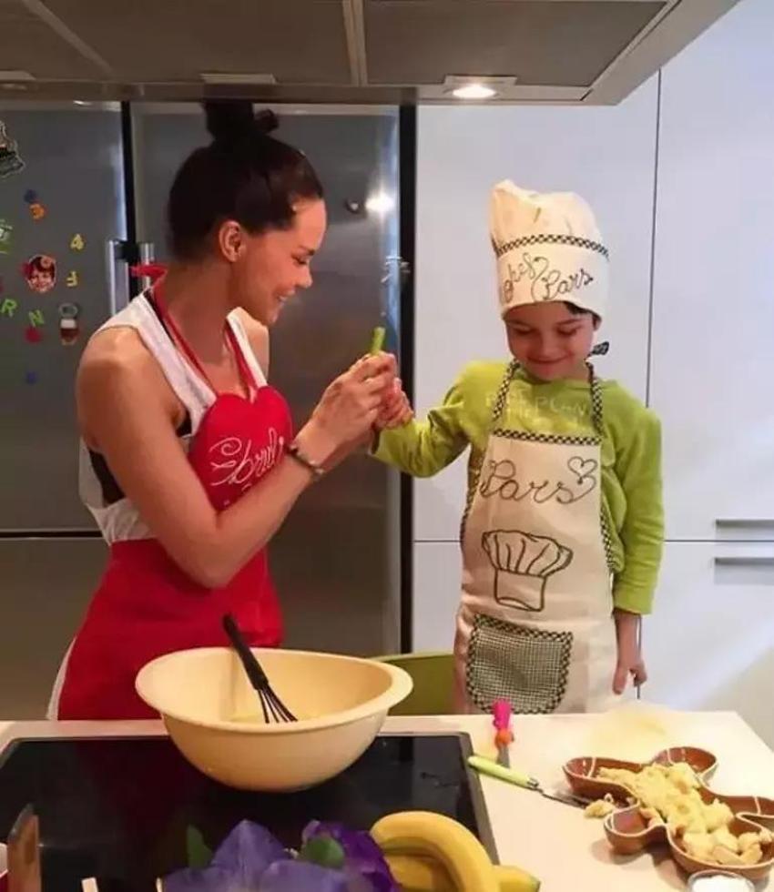 Ebru Şallı ölüm yıl dönümünde oğlunu andı: Acımı nasıl yaşayacağıma ben karar veririm